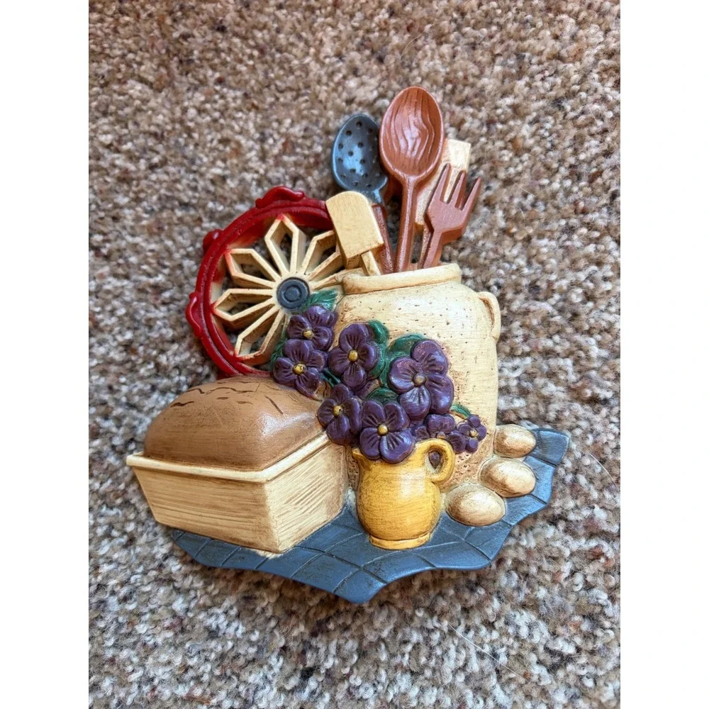Vintage Burwood Products Kitchen Wall Decor Set 3 Teapot Apple Pie Bread 3373
